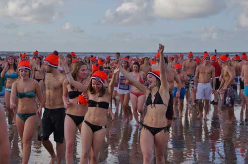 nieuwjaarsduik 2013 in zandvoort